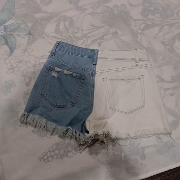 Vervet Denim Colorblock Short Cut Off Distressed Size XS - Picture 4 of 4